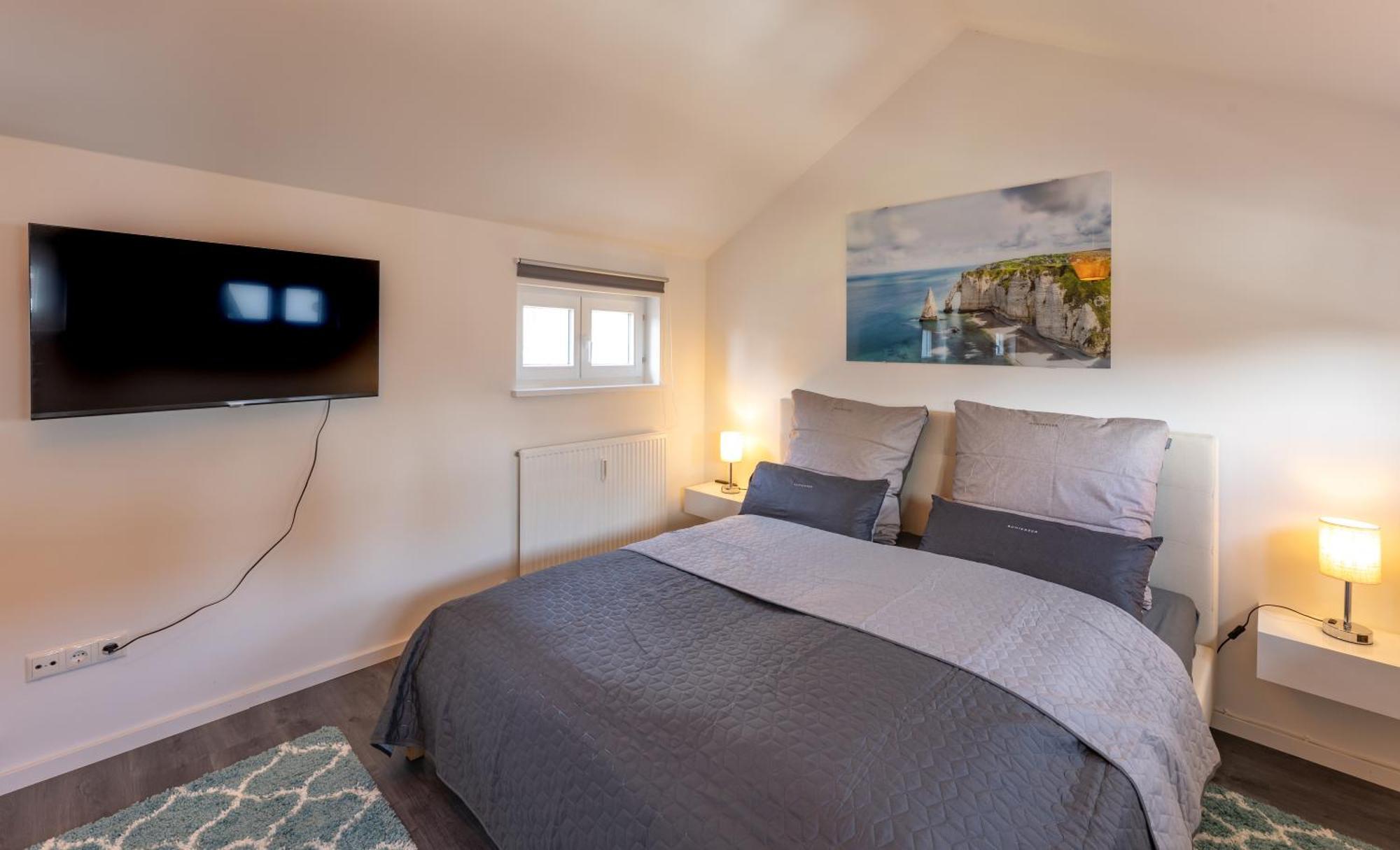 Sweethome - Maisonette Apartment, Parkplatz, Wifi, Naehe Zentrum Fuerstenfeldbruck Exterior foto